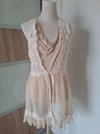 Chaleco de fantasía crema/beige con bordados