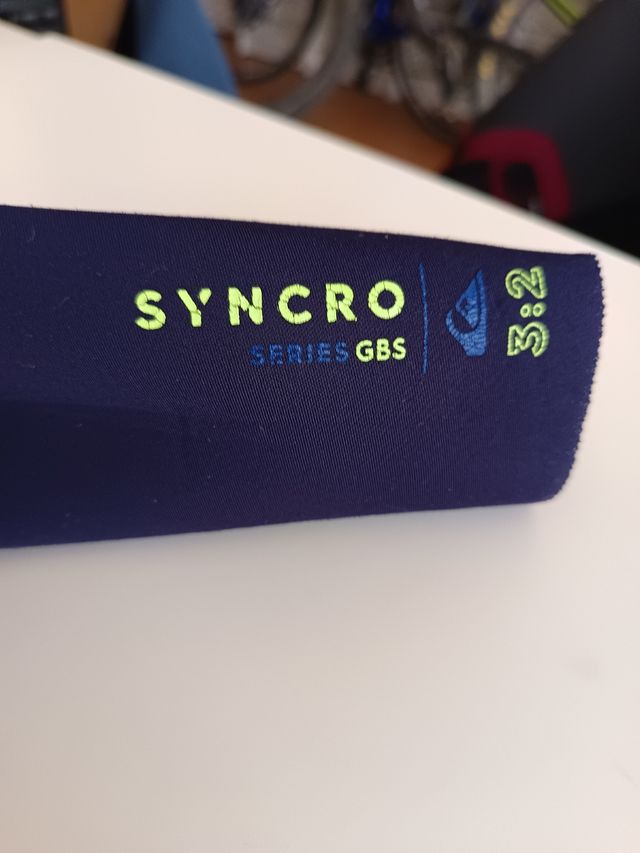 Neopreno Quiksilver talla 12