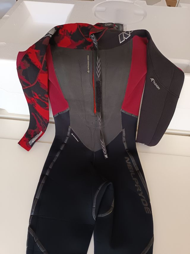 Neilpryde neopreno XS para niña