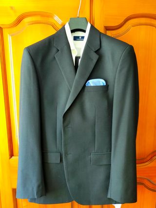Traje chaqueta de hombre.