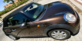 MINI Cabrio 2010