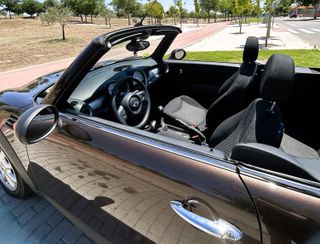 MINI Cabrio 2010