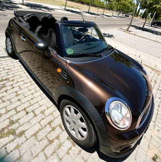 MINI Cabrio 2010