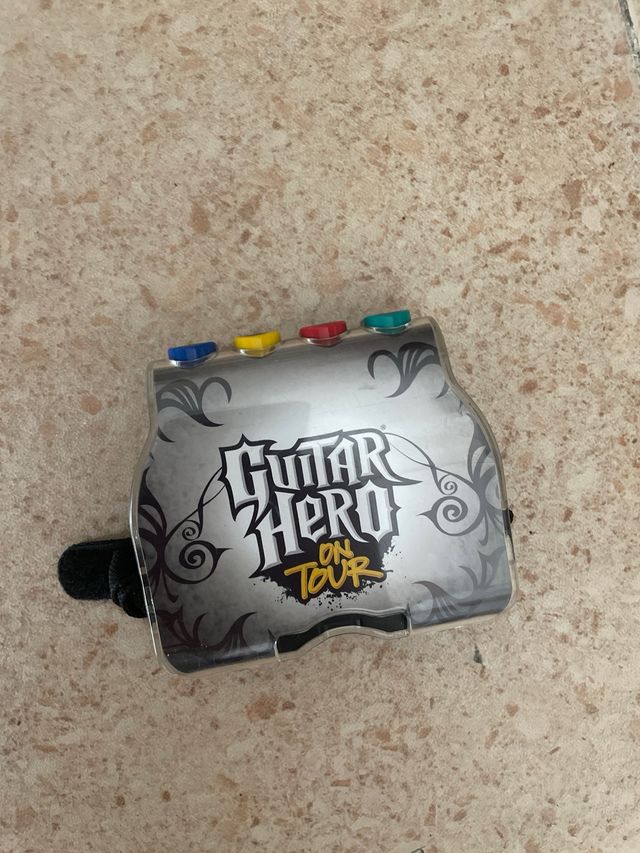 ACCESORIO PARA NINTENDO DS GUITAR GRIP