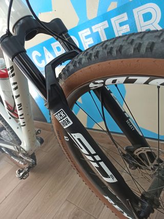Bicicleta 29 Canyon exceed CF 7 