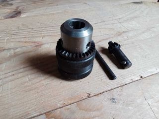 Portabrocas TARGET con llave 3-16mm B16