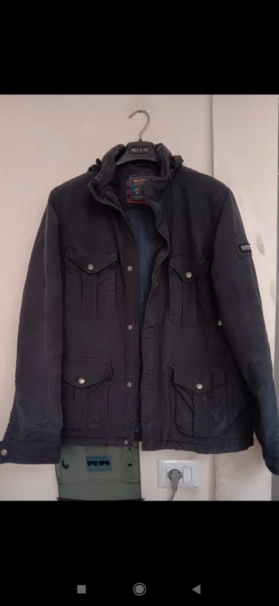 Giacca vento cappuccio leggermente imbo woolrich