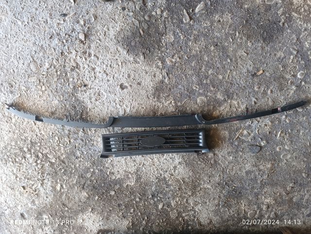 Parrilla delantera Ford sierra