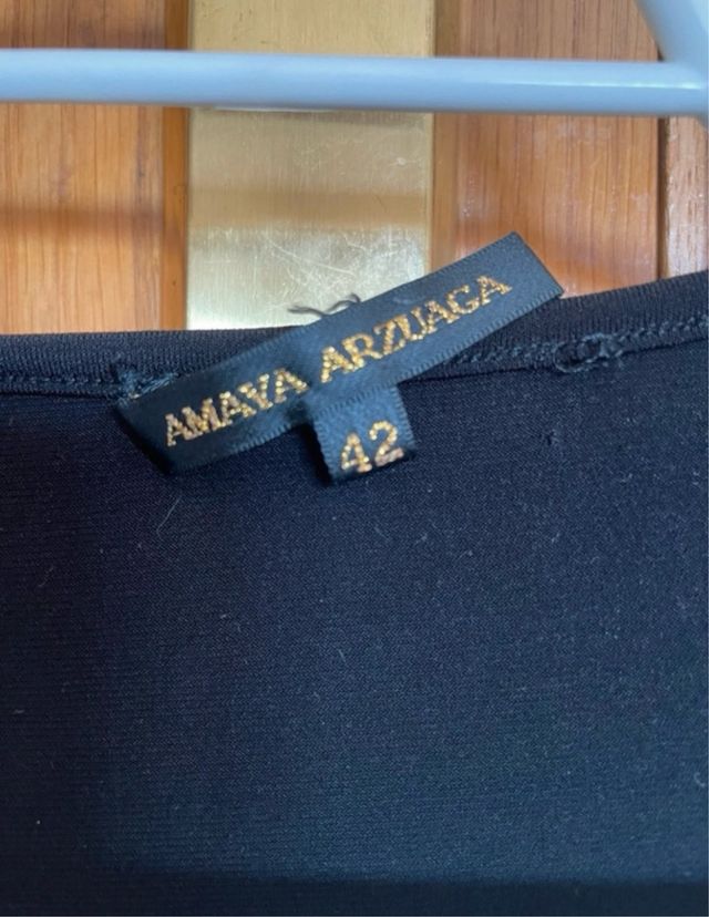 Camiseta pentejuelas Amaya Arzuaga