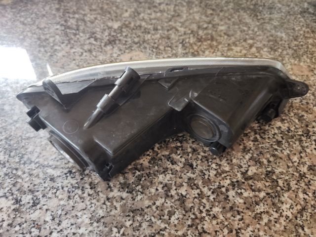 Faro antiniebla derecho vw golf 7