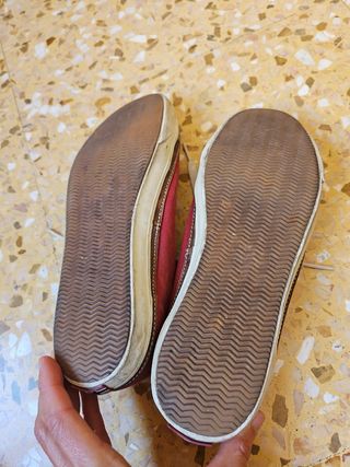 Zapatillas n 41 marca Napapijri.