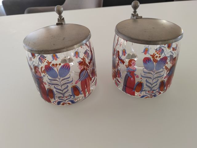 2 jarras cerveza con tapa zink