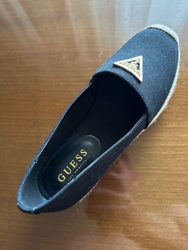 Alpargatas negras de Guess originales