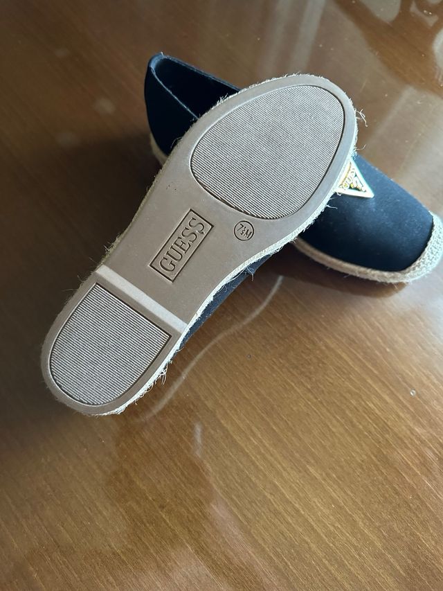 Alpargatas negras de Guess originales