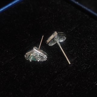 pendientes de moissanita