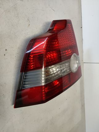 ✅PILOTO TRASERO IZQUIERDO VOLVO S40 '05