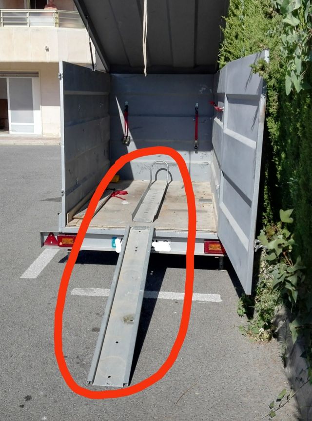 SE VENDE Carril + Rampa remolque moto