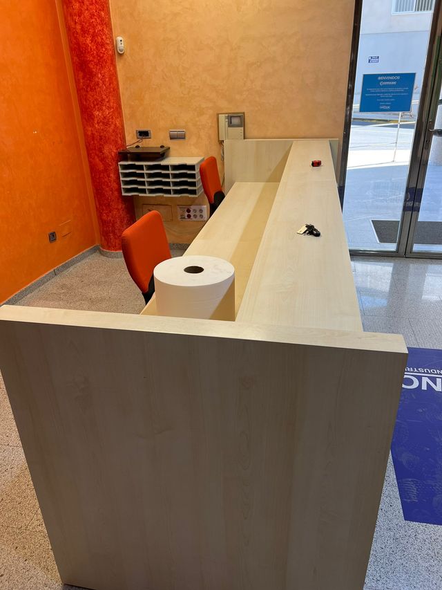 Mostrador recepción oficinas