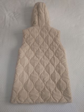 Chaleco tipo plumas Zara