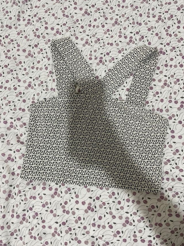 Top con tirantes cruzados