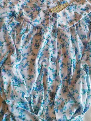 Bata verano, nueva. Manga corta.