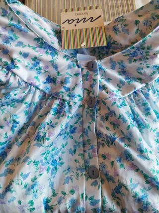 Bata verano, nueva. Manga corta.