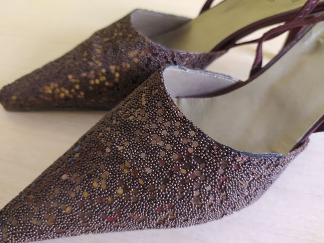 Zapatos de fiesta marrones, núm 37