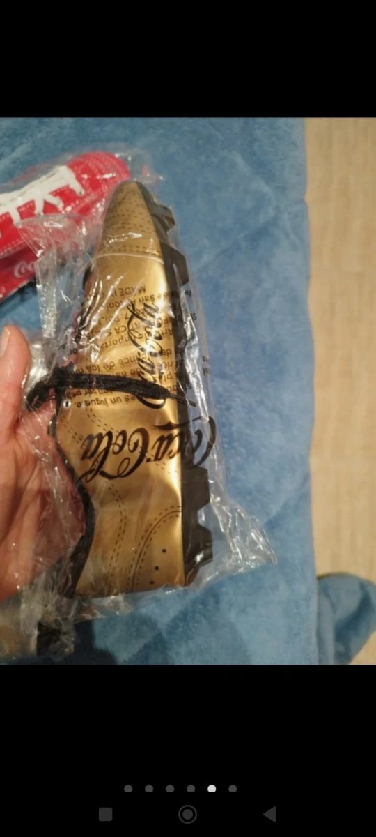 Estuches bota de futbol coca cola