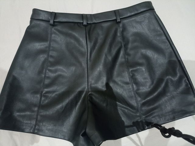 Pantalones cortos Bershka a estrenar Talla: 40