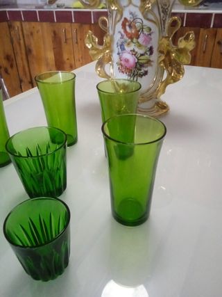 Vajilla Duralex verde 
