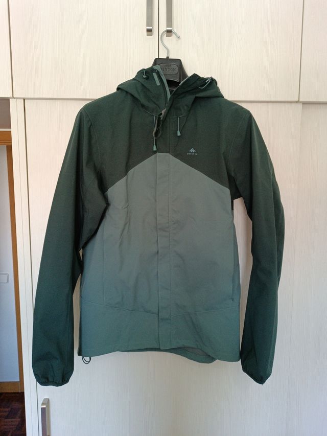 Chubasquero impermeable montaña y trekking