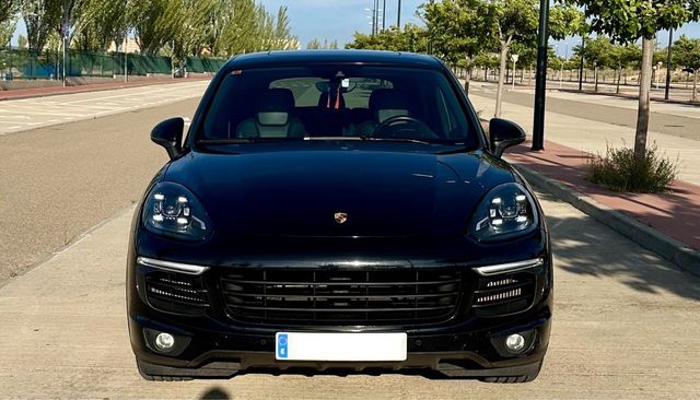 Porsche Cayenne 2015