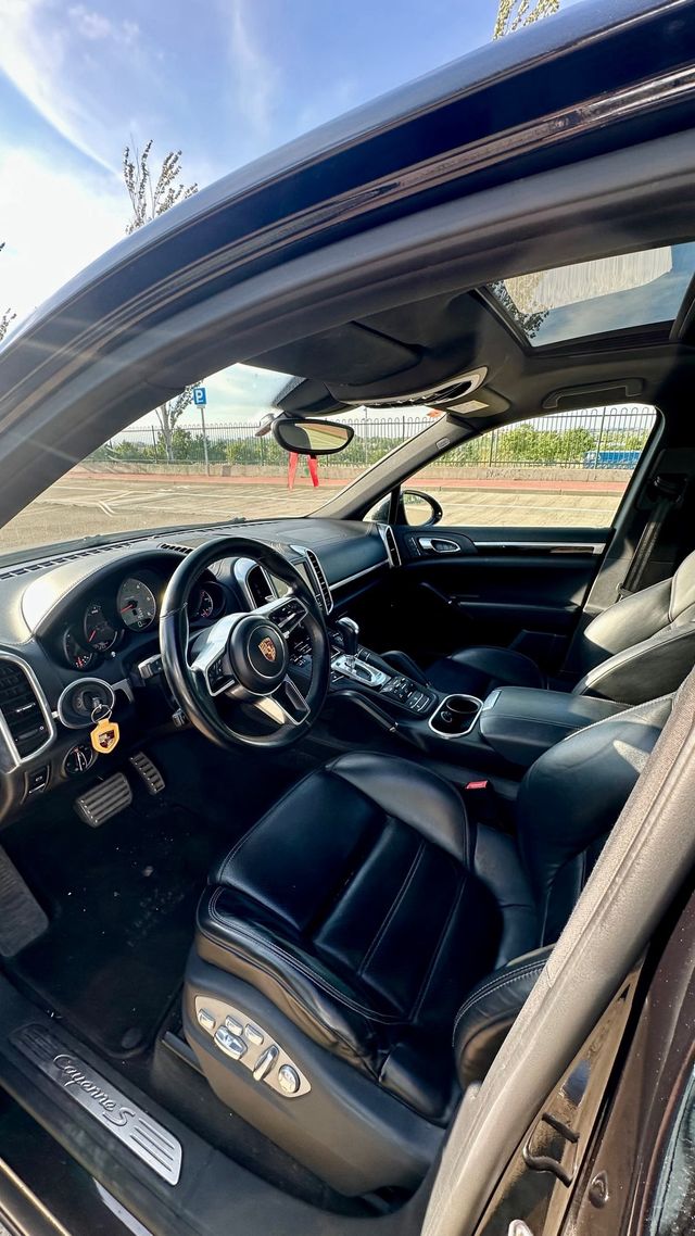 Porsche Cayenne 2015