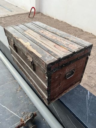 Baúl muy antiguo