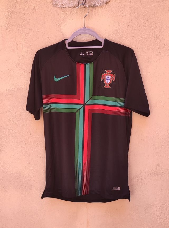 Maglia Nike Portogallo Pre Match 2018