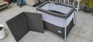 Cuna plegable de viaje