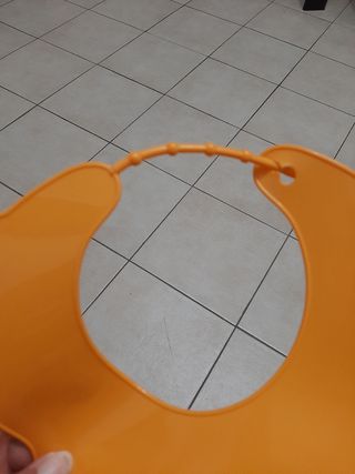 Bavaglino in plastica