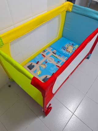 Cuna de viaje plegable