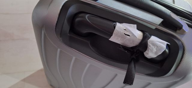 Maleta cabina  Gris 56 x 36 x 23 cms