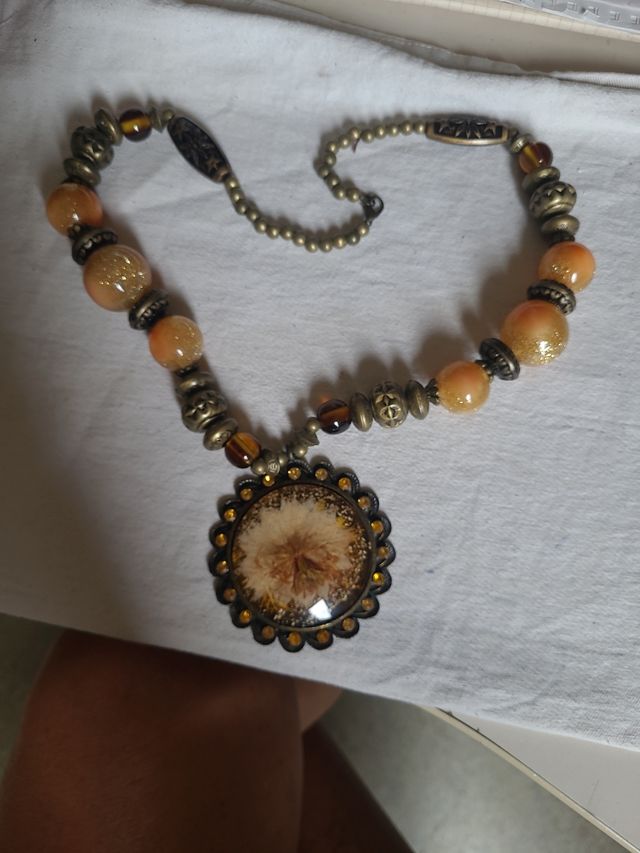 Collana Liberty faesite e metallo.