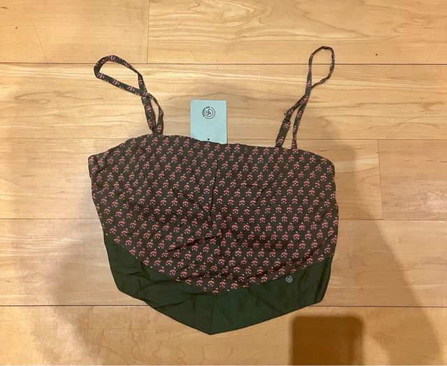 Top green coast. Nuevo. Talla M