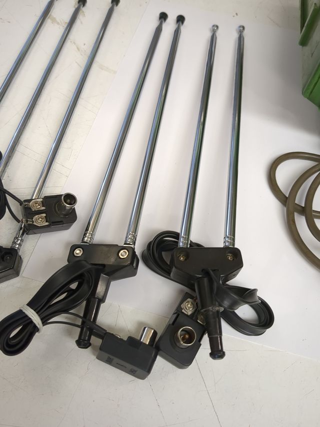 Gruppo 6 ANTENNE stilo telescopiche tv con cavo e