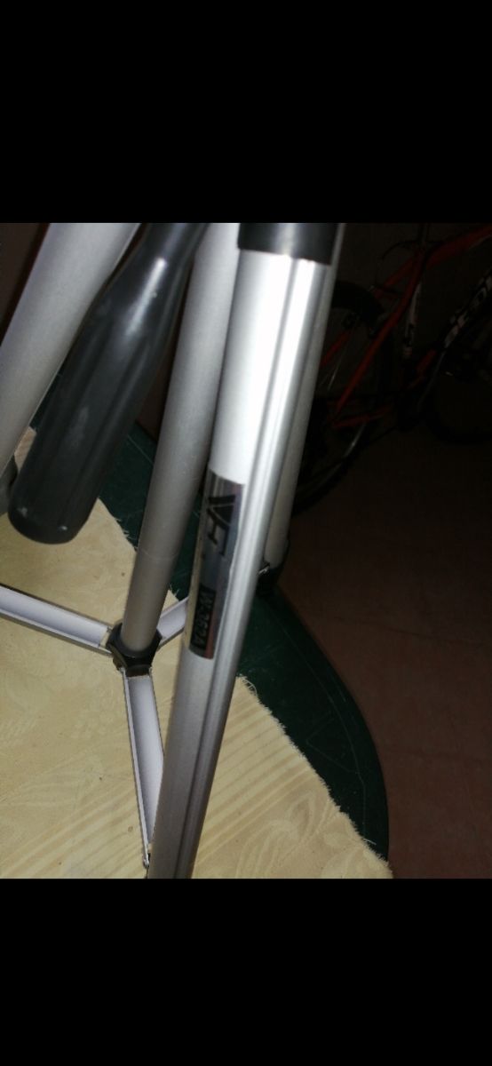 Cavalletto per macchina fotografica allungabile