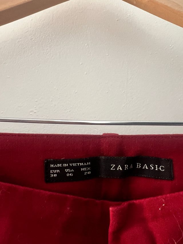 Pantalón chino Zara