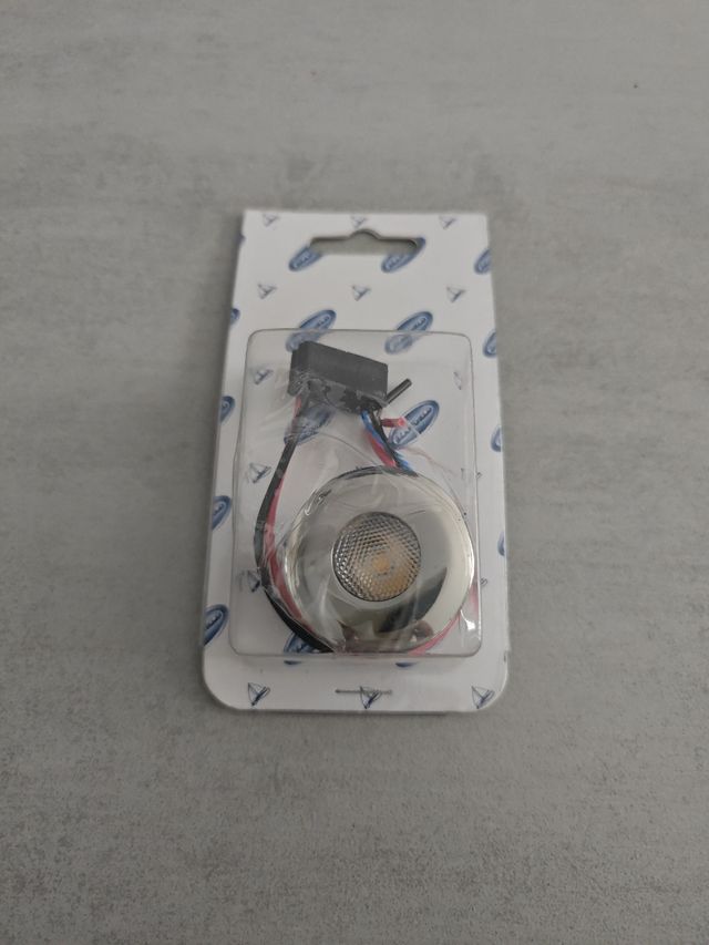 Luces leds cortesia acero inoxidable