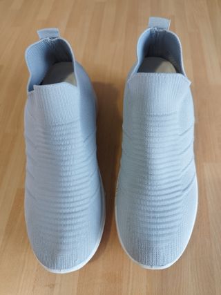 Scarpe n.38 in tessuto elasticizzato 