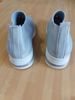 Scarpe n.38 in tessuto elasticizzato 
