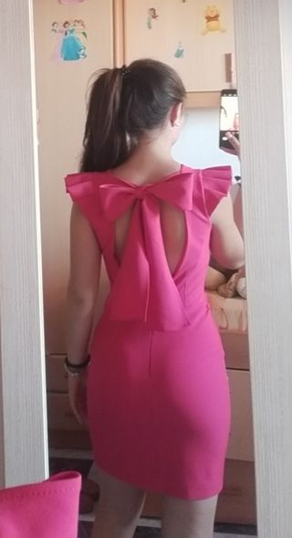 Vestido de fiesta fucsia espalda descubierta Zara