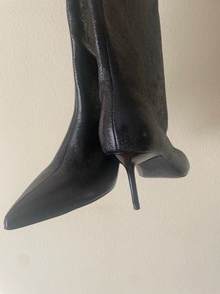 Botas altas, color negro muy cómodas