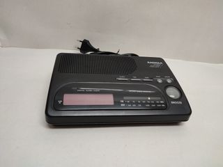 Radio Reloj Despertador Radiola FM-MW